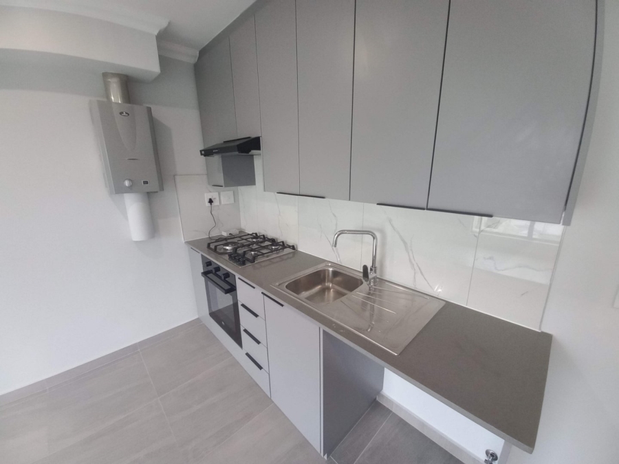 1 Bedroom Property for Sale in Table View Western Cape